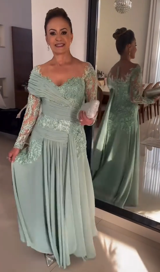 A-Line Long Sleeves Lace Corset Mother of the Bride Dress