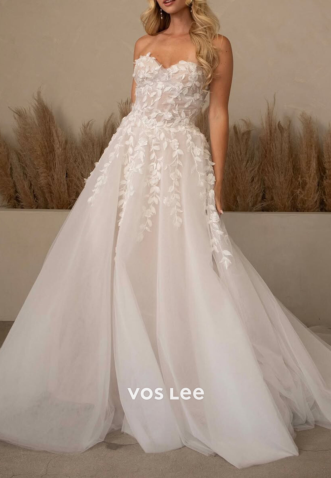 A-Line Strapless Sweetheart Appliques Embellished Wedding Dresses with Court Train