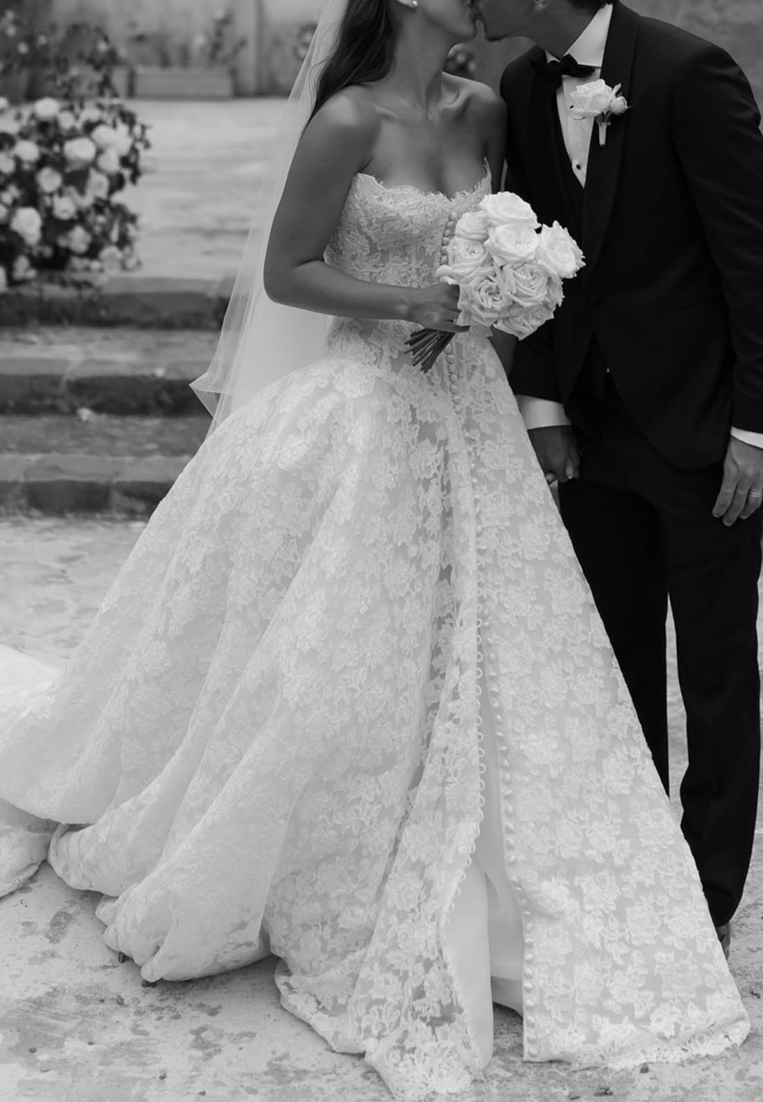 A-Line Sleeveless Strapless Lace Wedding Dress