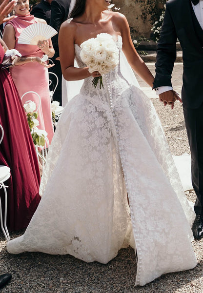 A-Line Sleeveless Strapless Lace Wedding Dress
