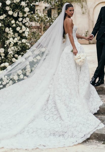 A-Line Sleeveless Strapless Lace Wedding Dress