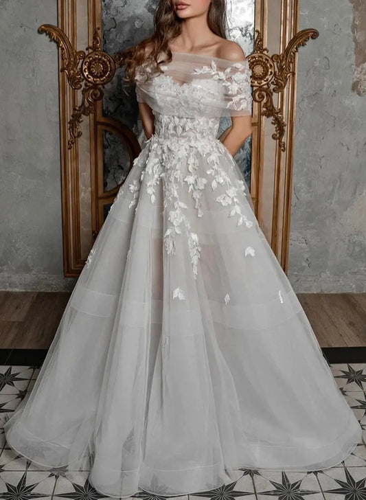 Elegant Sleeveless Detachable Neckline A-Line Sweep Train Lace Wedding Dress