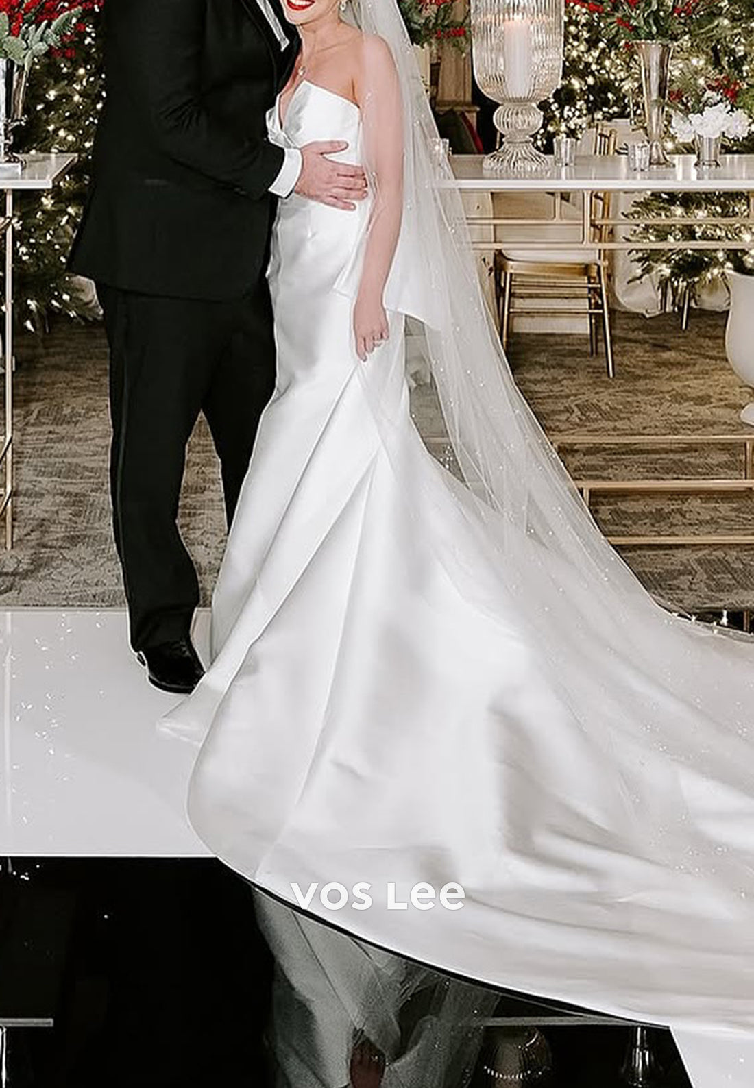 Strapless V Neck Ruched Bowknot Wedding Dresses with Court Train