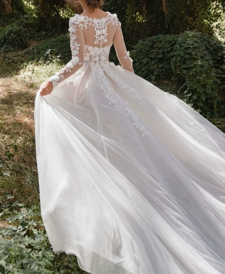 White Long Sleeve A-line Sweet O-neck Flower Lace Wedding Dress Sexy Side Split Tulle