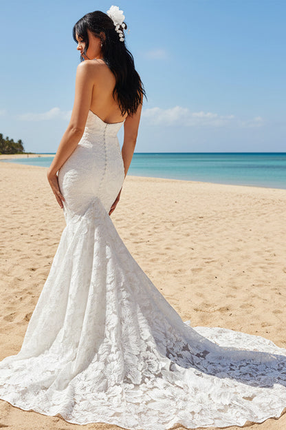 Elegant Strapless Fit-and-Flare Bridal Gown | 3D Floral Lace Wedding Dress