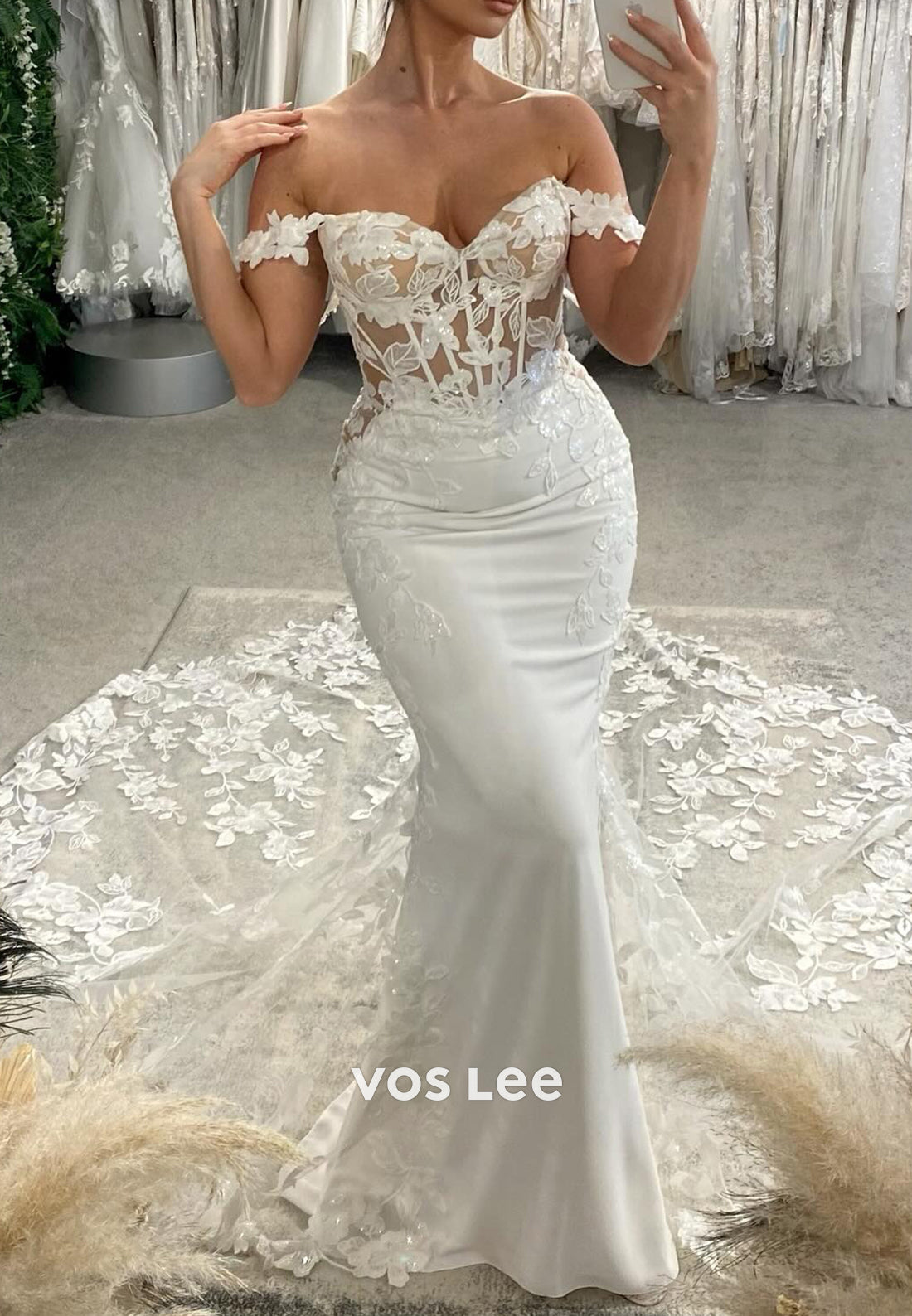 Flowers Spaghetti Straps V Neck Appliques Lace Pleated Beach Wedding Dresses