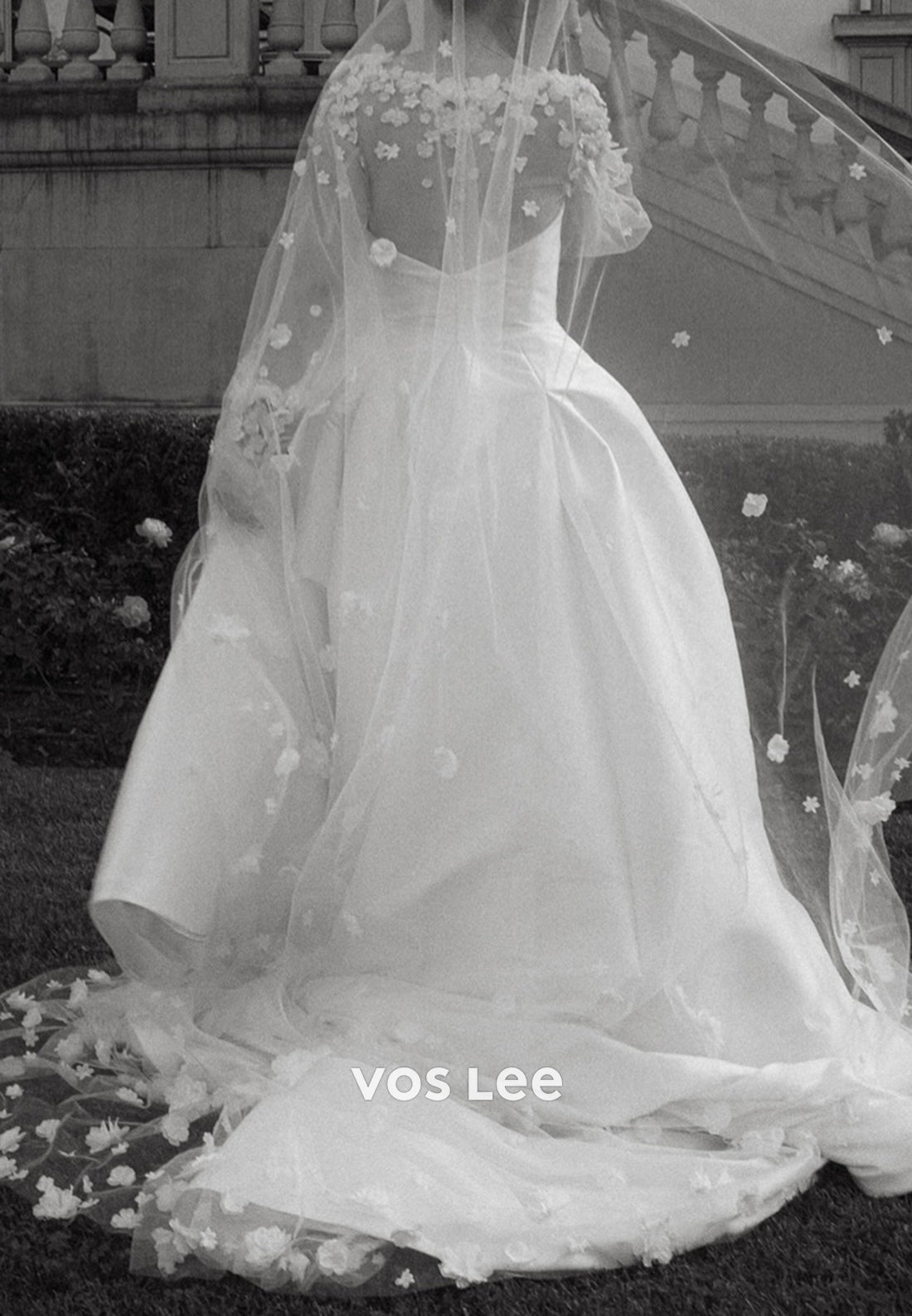 A-Line Long Sleeve Illusion Neck Appliques Wedding Dresses with Court Train