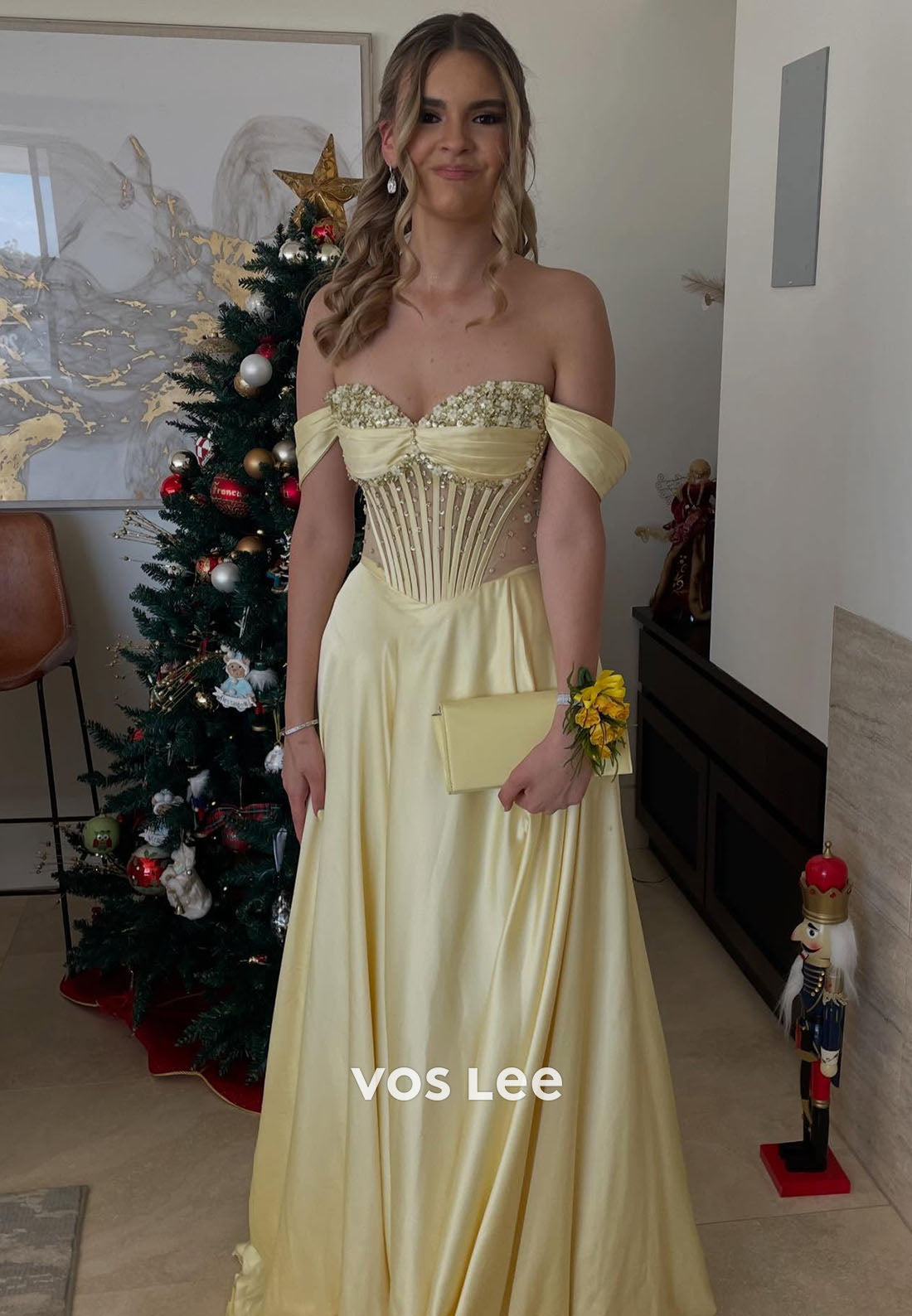 Yellow A-Line Sweetheart Off-Shoulder Sleeveless Applique Prom Dress