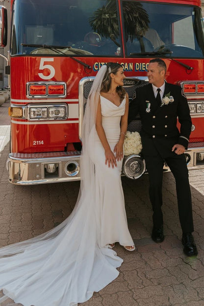 Charming Mermaid Spaghetti Straps White Long Wedding Dress with Sweep Train