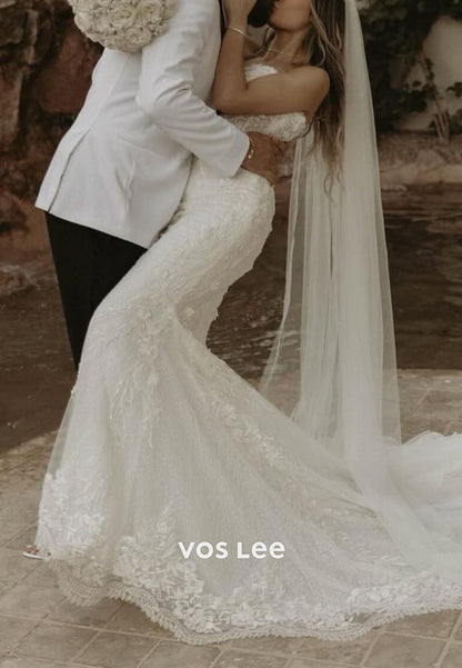 Strapless Sweetheart Lace Appliques Pleated Beach Mermaid Wedding Dresses with Court Train