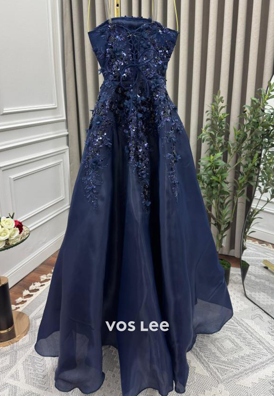Glamorous & Dramatic Lace Applique Spaghetti Straps Evening Dresses with Train