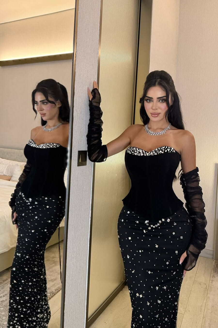 Black Sweetheart Mermaid Evening Dress Sleeveless With Crystals Lace-Up Back