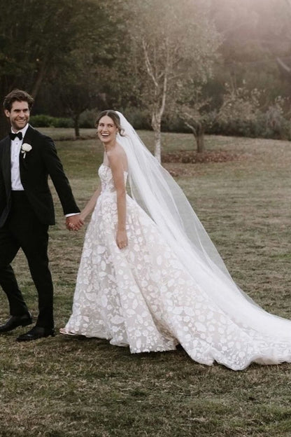 Gorgeous A Line Strapless White Tulle Long Wedding Dress with Appliques