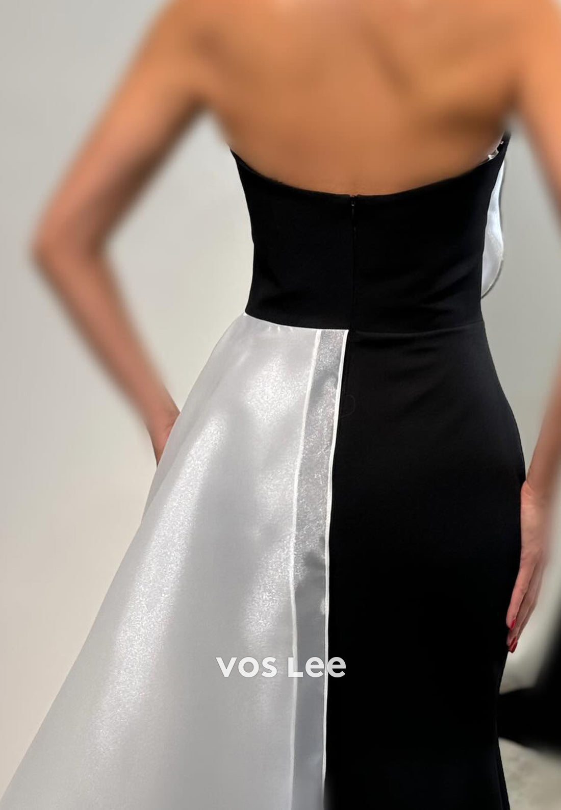 Elegant & Luxurious Strapless Split Pleated Mermaid Prom Dresses with Sweep Train