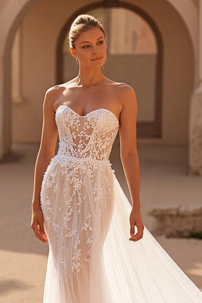 A Line Strapless Court Train Ivory Wedding Dress