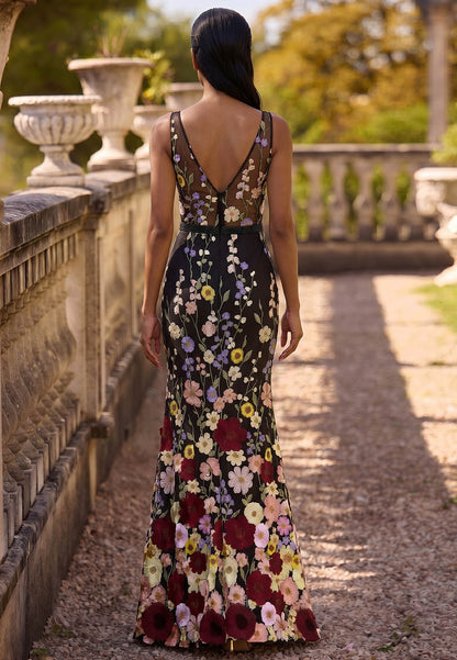 Black Spaghetti Straps V-Neck Lace Mother of the Bride Dress