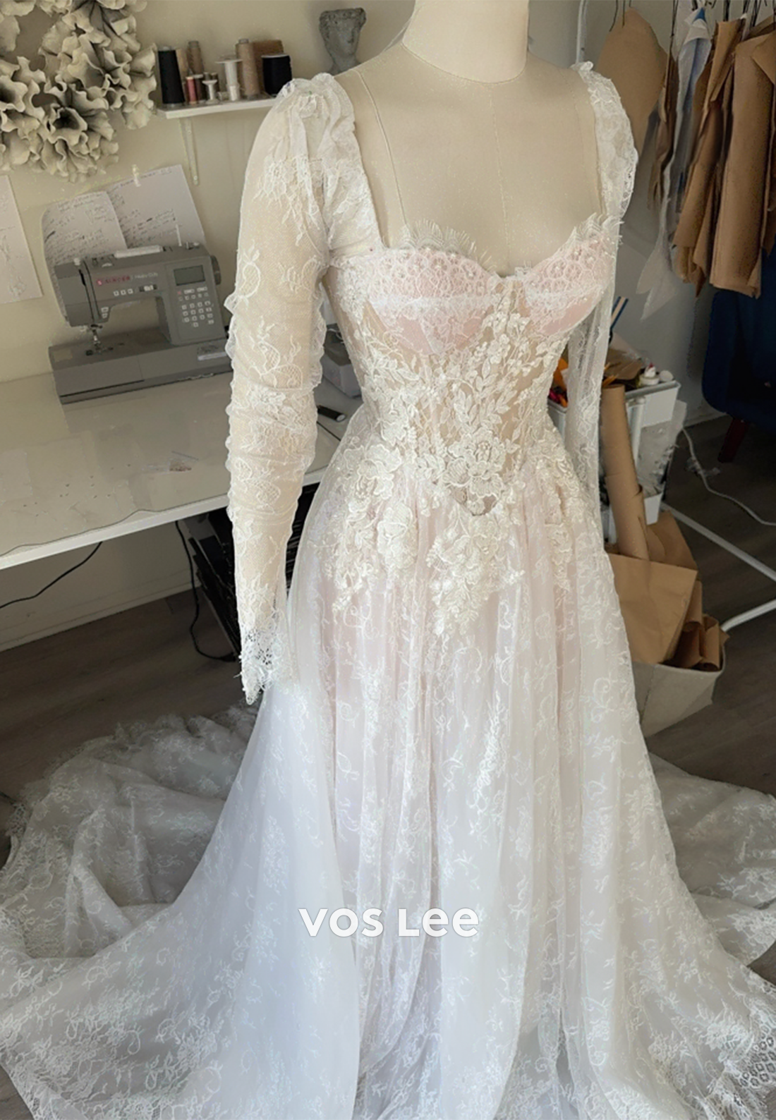 A-Line Long Sleeve Sweetheart Appliques Lace Wedding Dresses with Court Train