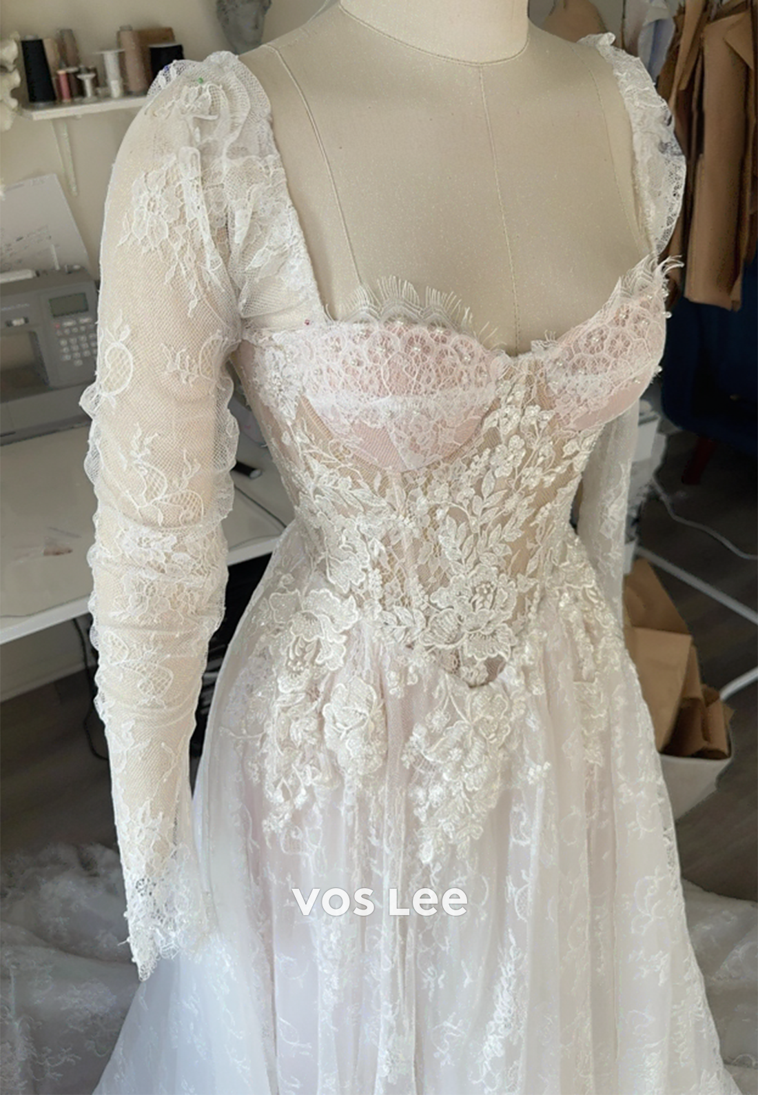 A-Line Long Sleeve Sweetheart Appliques Lace Wedding Dresses with Court Train