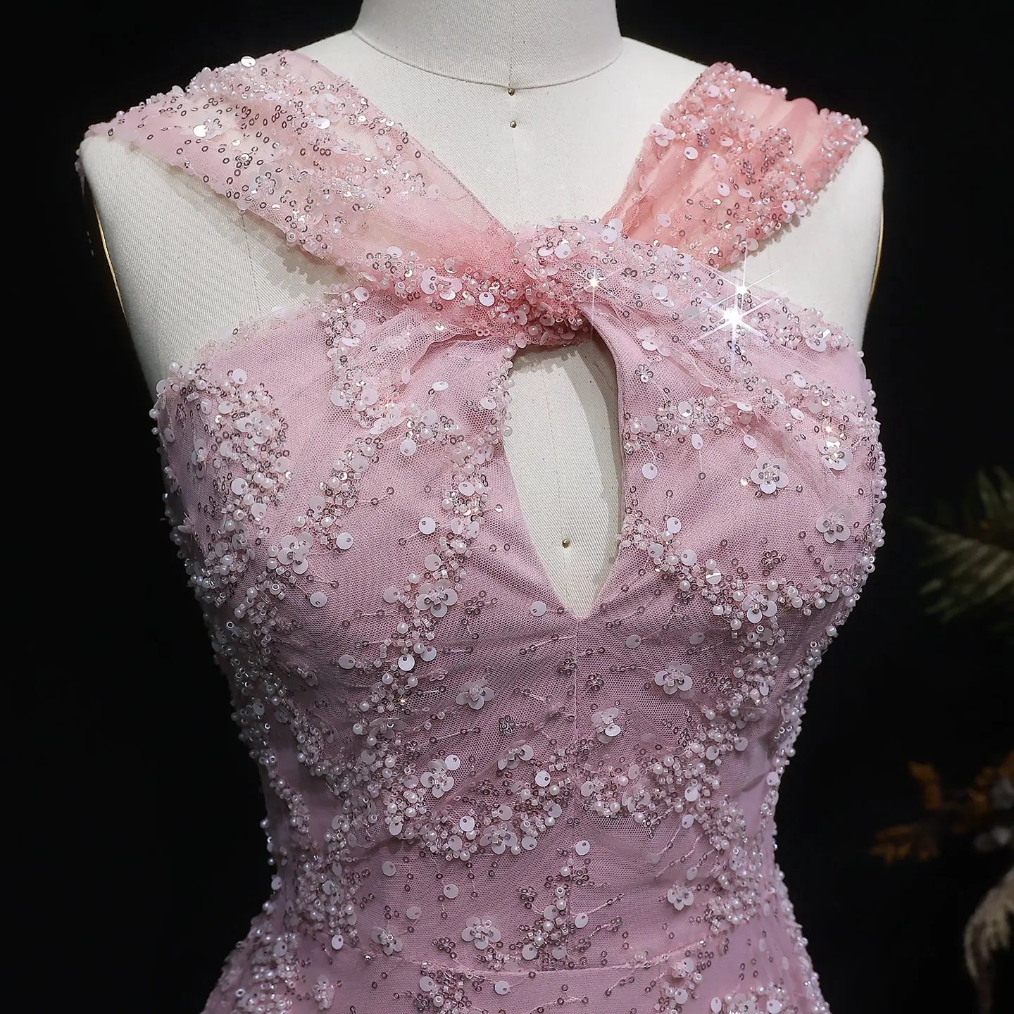 Luxury Gradient Pink Halter Neck Beaded Sequin Evening Dress