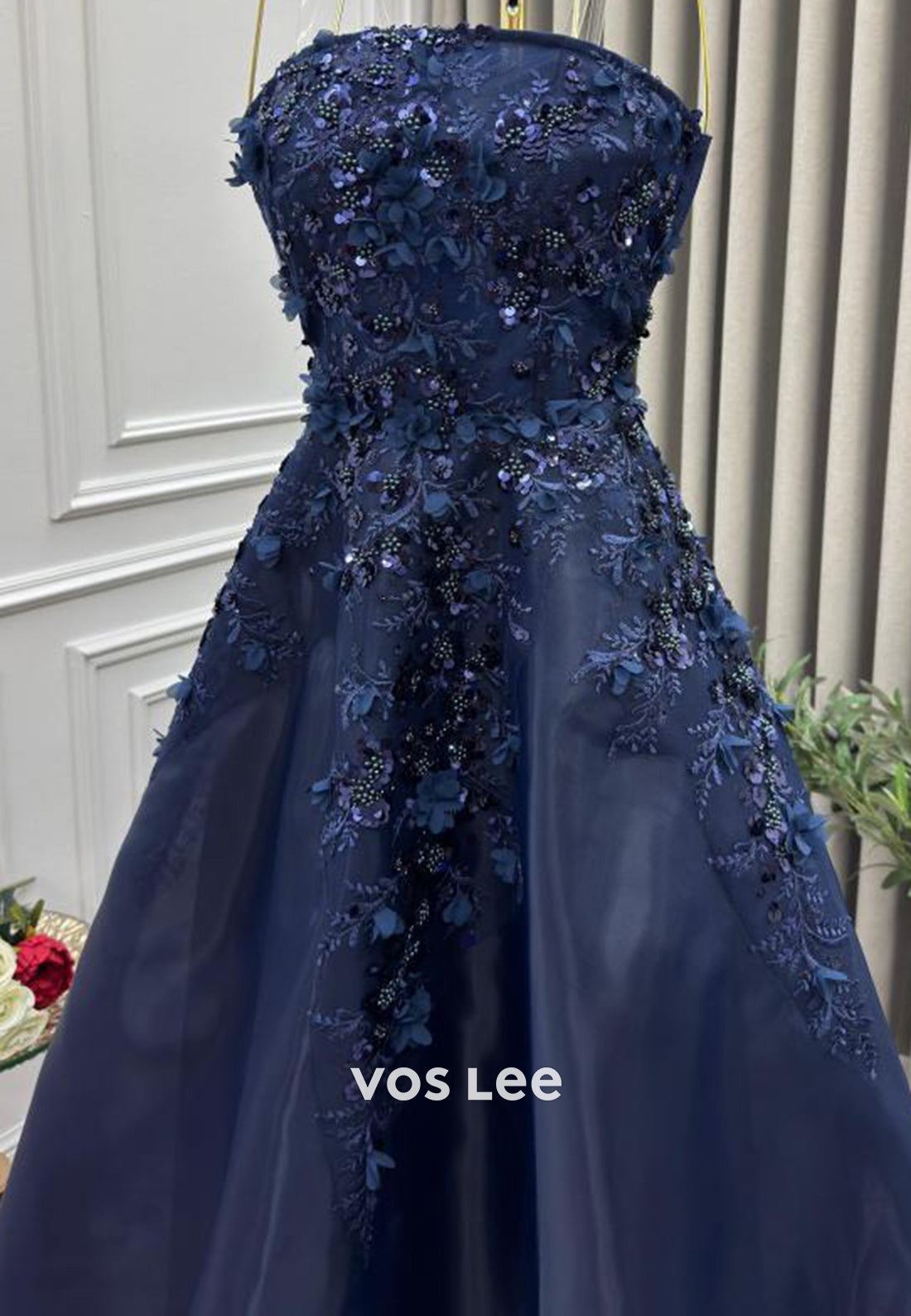 Glamorous & Dramatic Lace Applique Spaghetti Straps Evening Dresses with Train