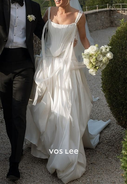 Simple & Sleek A-Line Scoop Pleated Wedding Dresses with Court Train