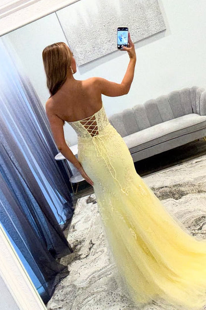 Chamring Mermaid Sweetheart Keyhole Daffodil Lace Prom Dress with Slit