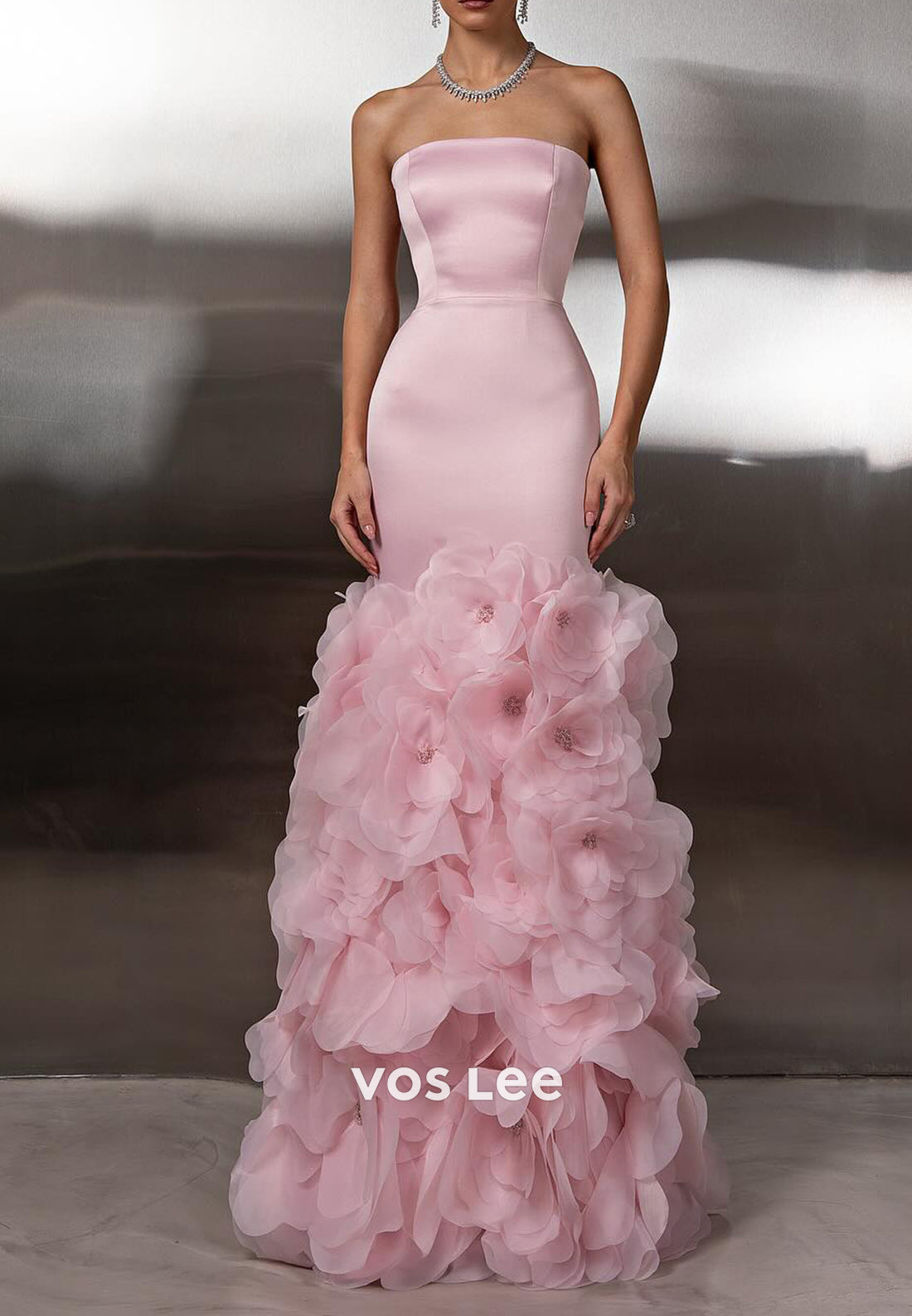 Elegant & Luxurious Strapless Floral Embossed Mermaid Prom Dresses