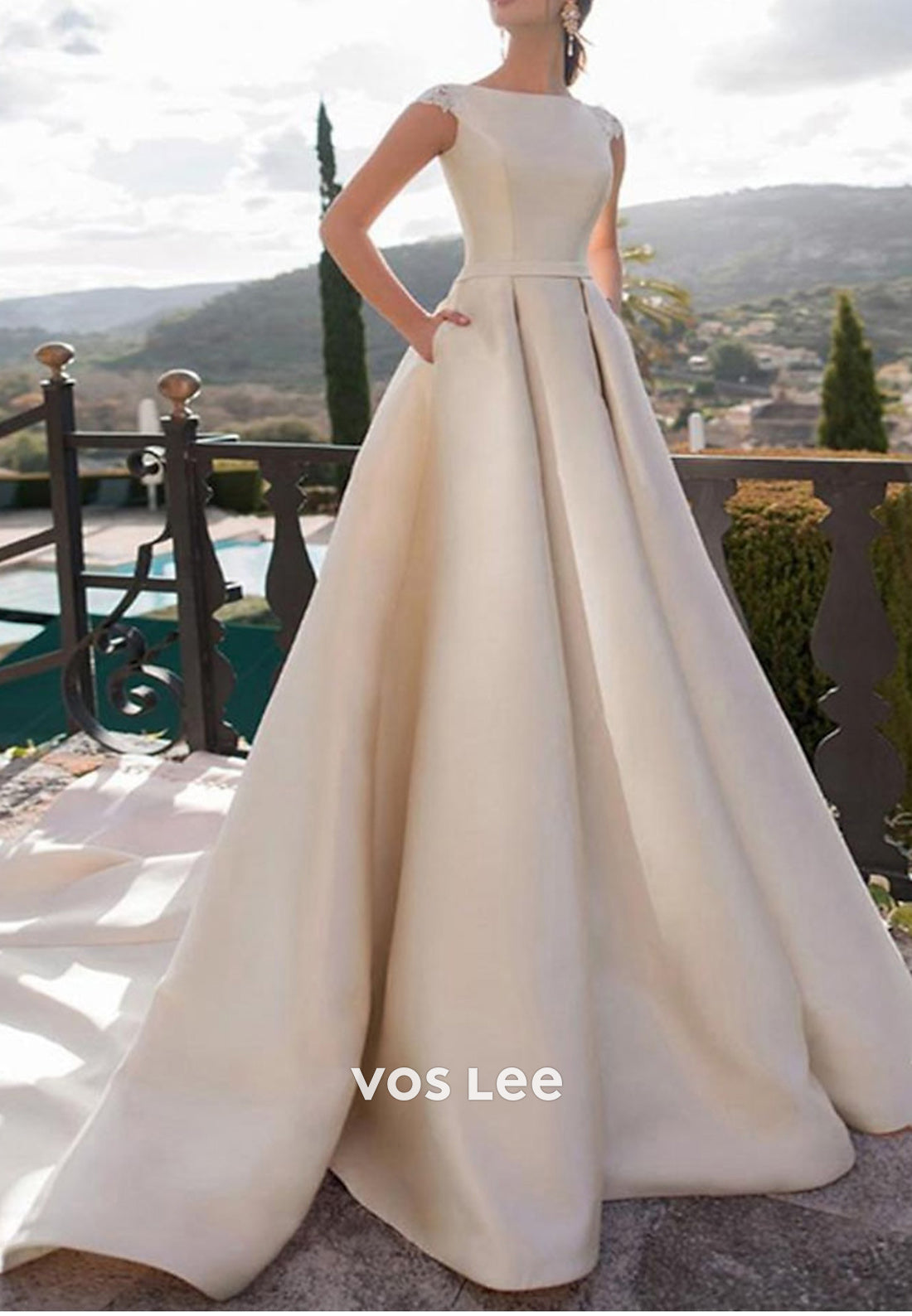 Classic & Simple A-Line Cap Sleeves Appliques Lace Wedding Dresses with Pockets