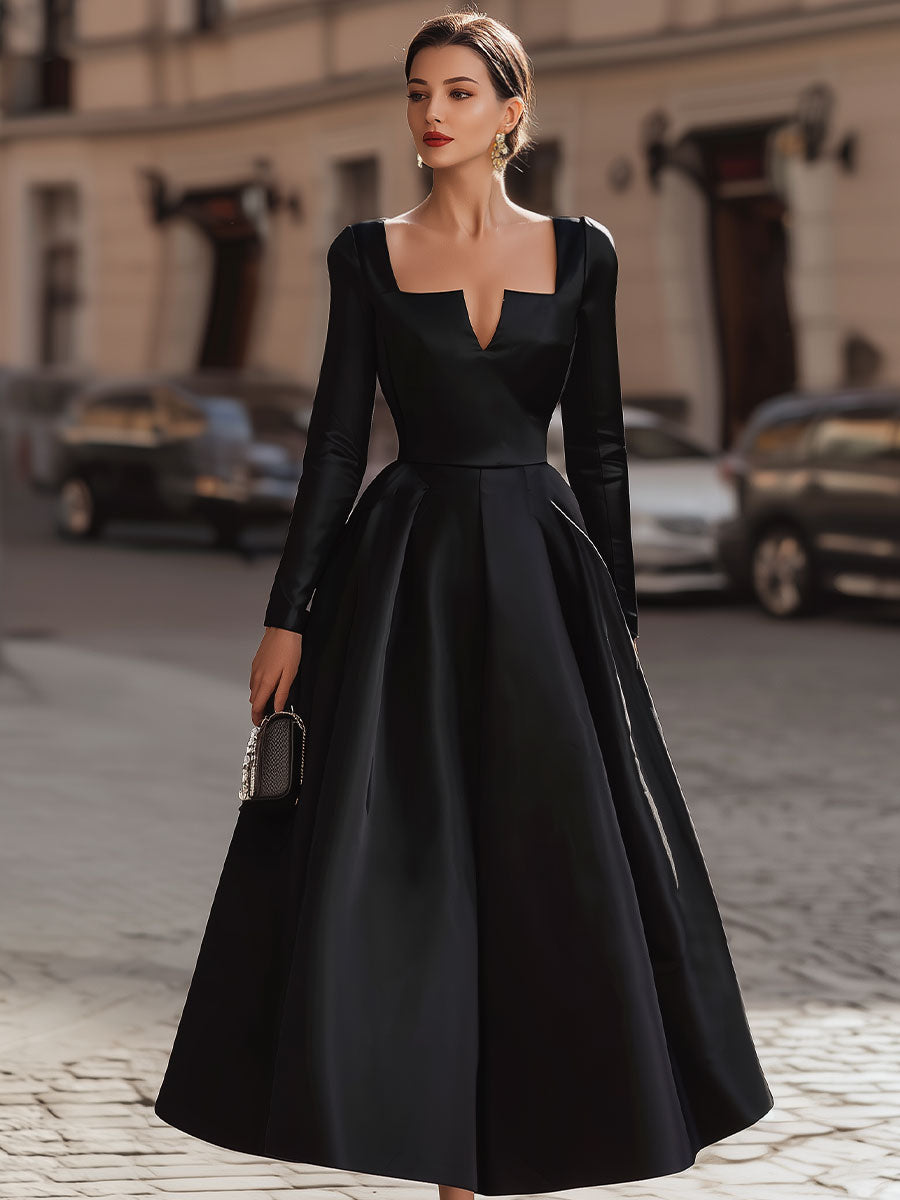 Fitted Bodice Black Long Gown With Volume