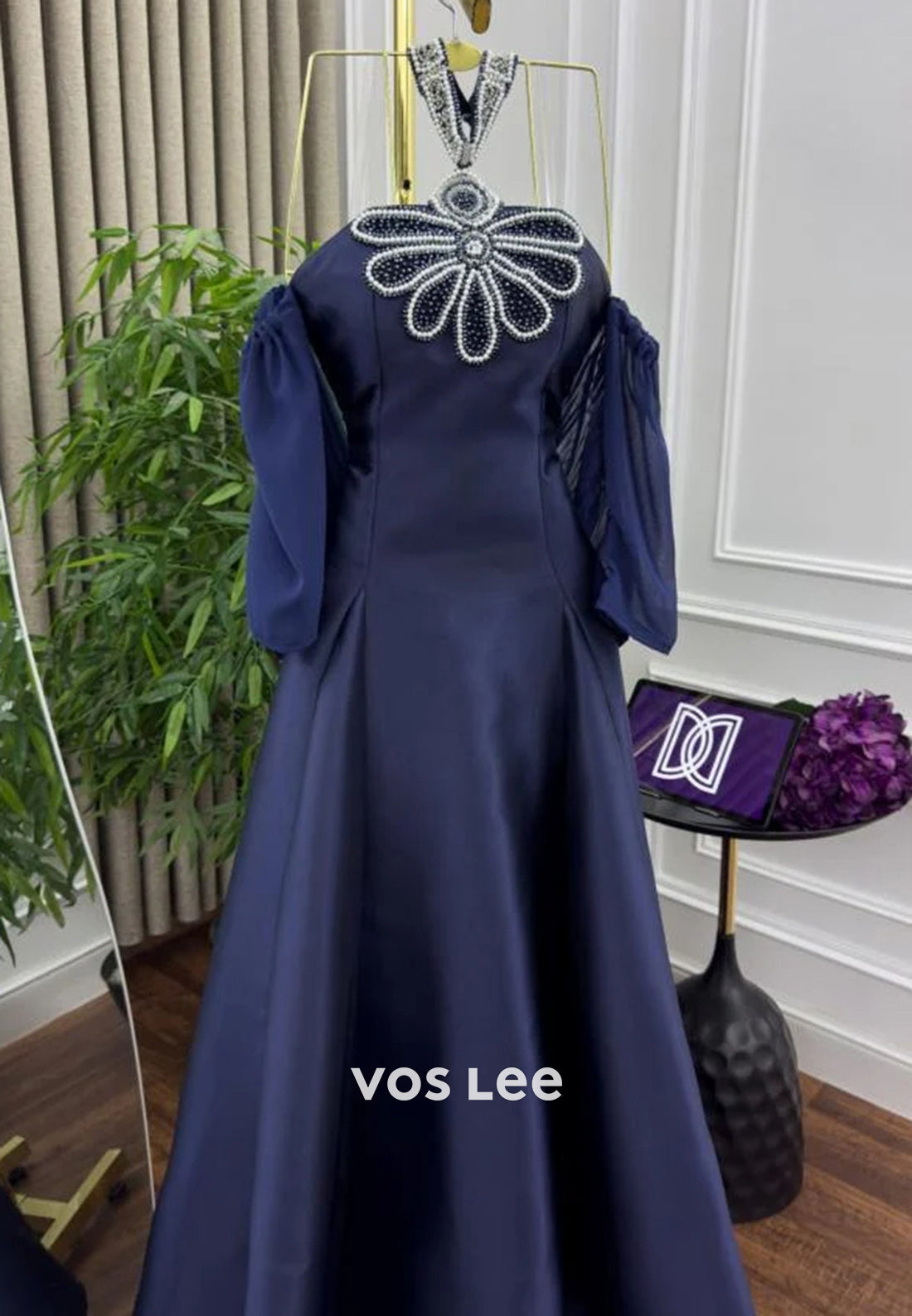 Glamorous & Dramatic A-Line Pearls Floral Halter Tea-Length Evening Dresses