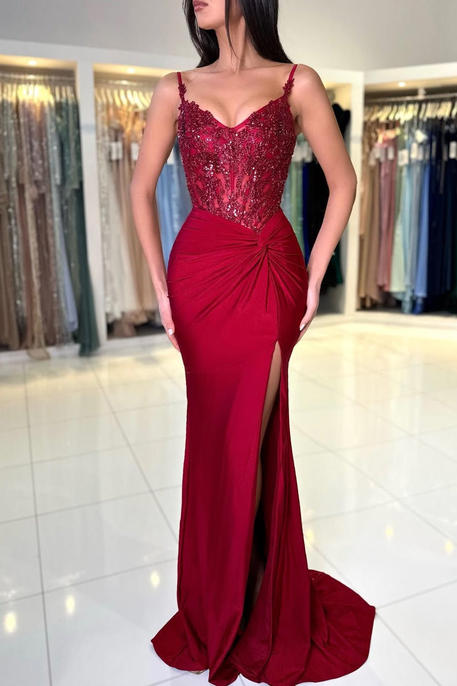 Burgundy Spaghetti-Straps V-Neck Evening Gowns Sleeveless Mermaid With Split Appliques