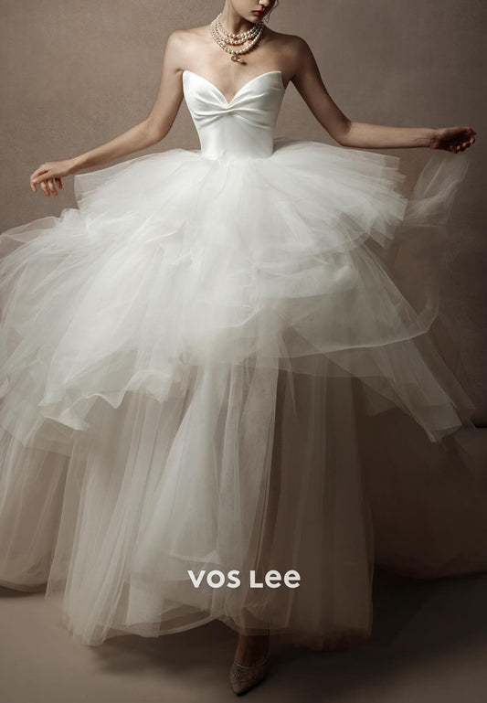 Simple A-Line Strapless Sweetheart Pleated Ball Gown Wedding Dresses with Court Train