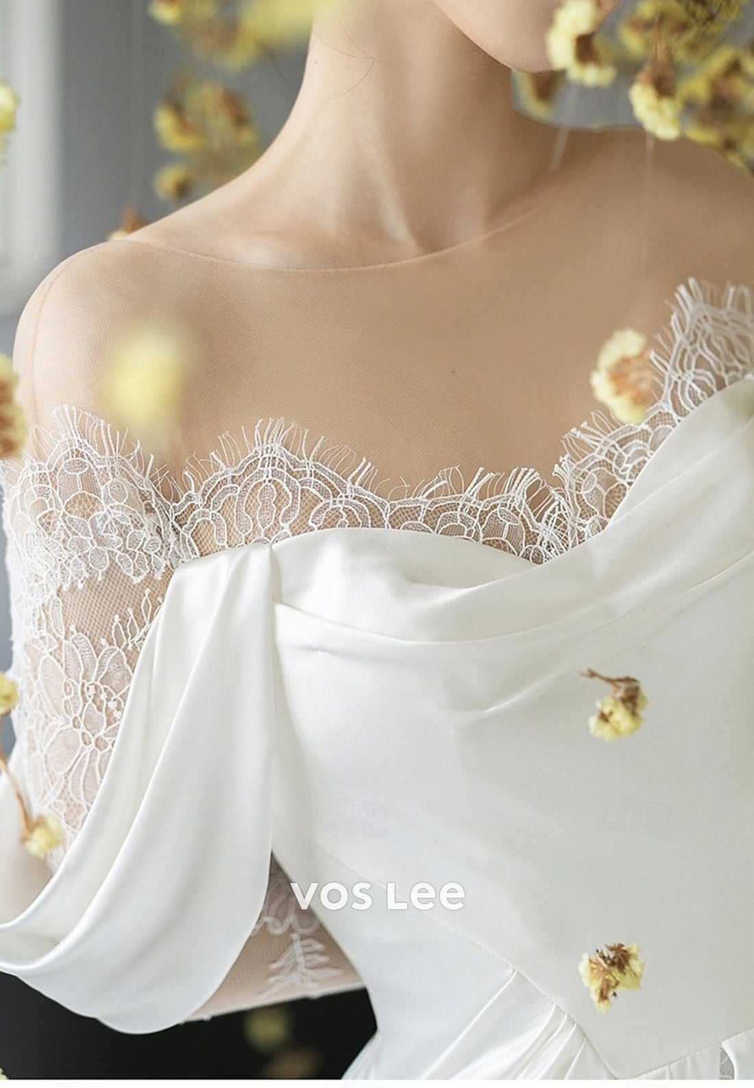 A-Line Long Sleeve Sweetheart Appliques Lace Pleated Wedding Dresses with High Split