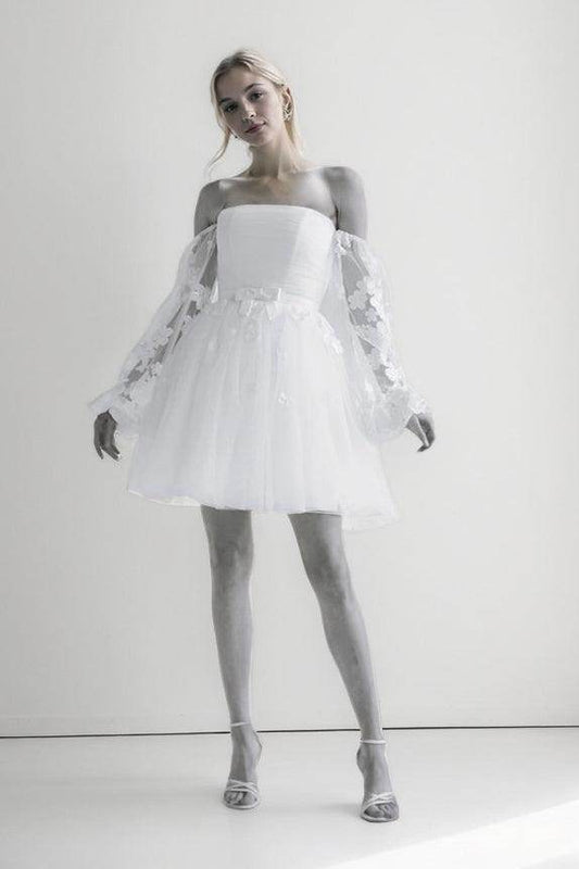 White Off-the-Shoulder Tulle Bridal Dress with Detachable Lace Sleeves