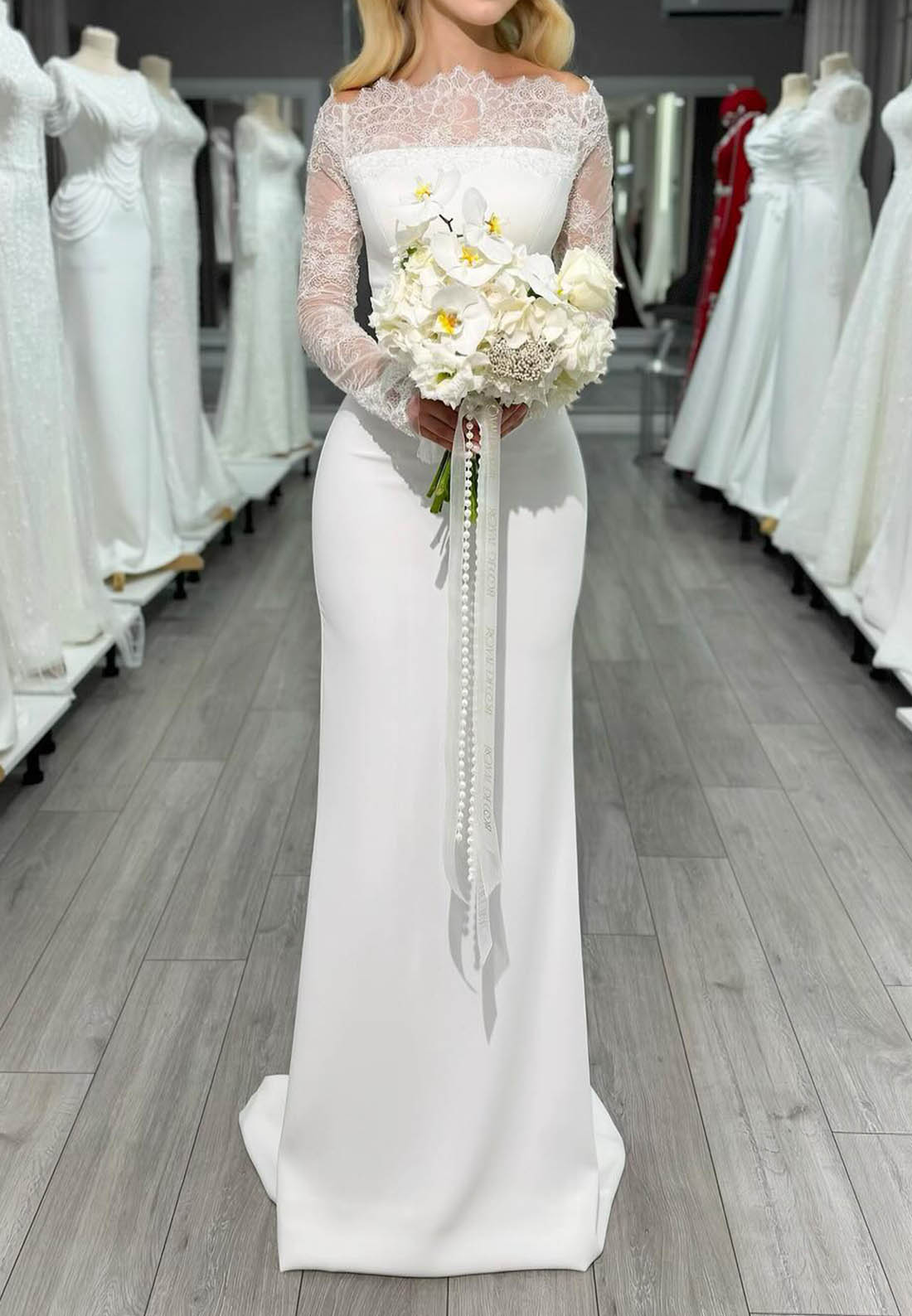 Charming Long Sleeves Satin Wedding Dress