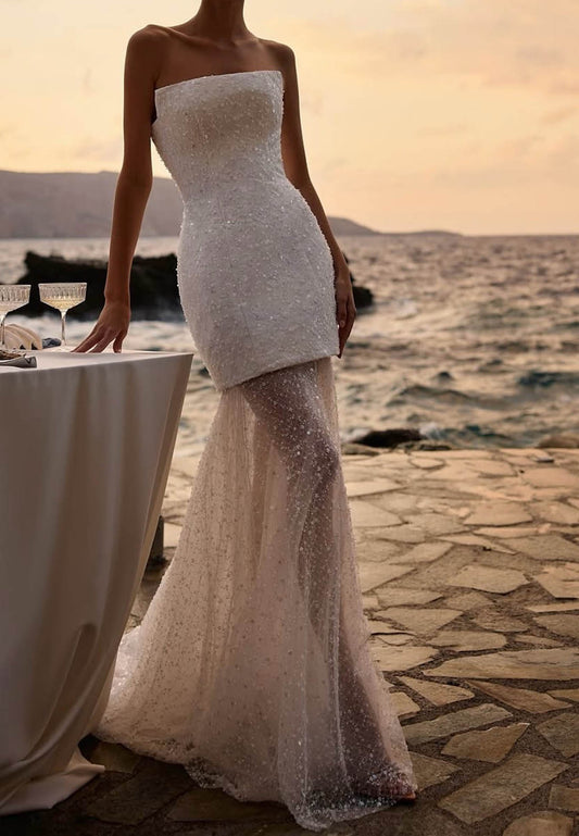 Charming Sleeveless Strapless Sequins Wedding Dress
