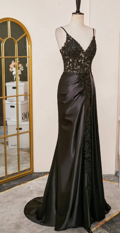 Elegant Black Spaghetti Straps Evening Dresses Satin Sheath Long Prom Dresses with Slits
