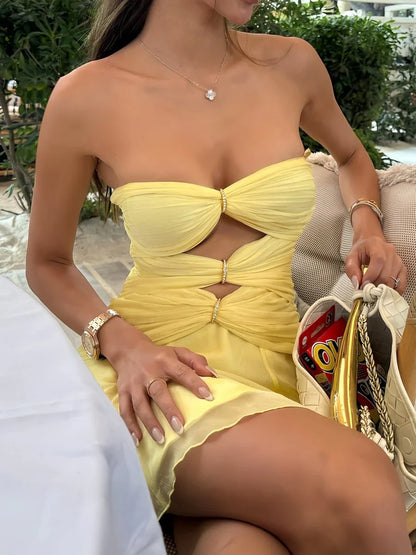 Fashionable A Line Sweetheart Yellow Short Homecoming Dress with Keyhole
