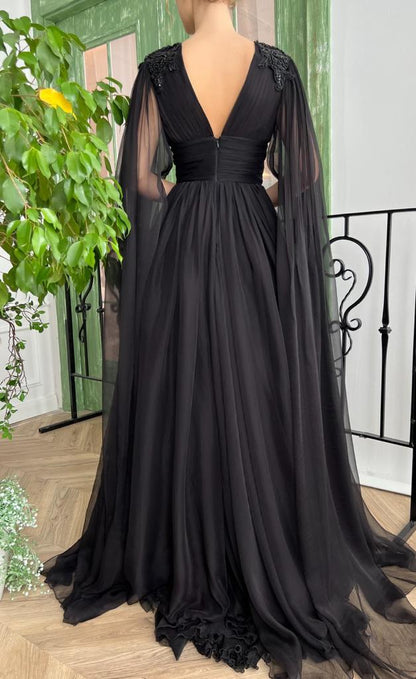 Classy Black V-Neck Bottons Prom Dresses A-Line Floor Length Tulle Evening Party Dress with Long Sleeves
