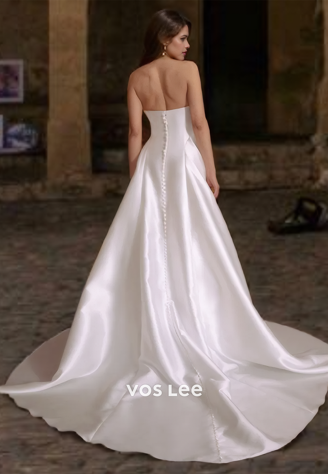 Simple A-Line Satin Sweetheart Wedding Gown Strapless Long Train Buttons Engagement Dress