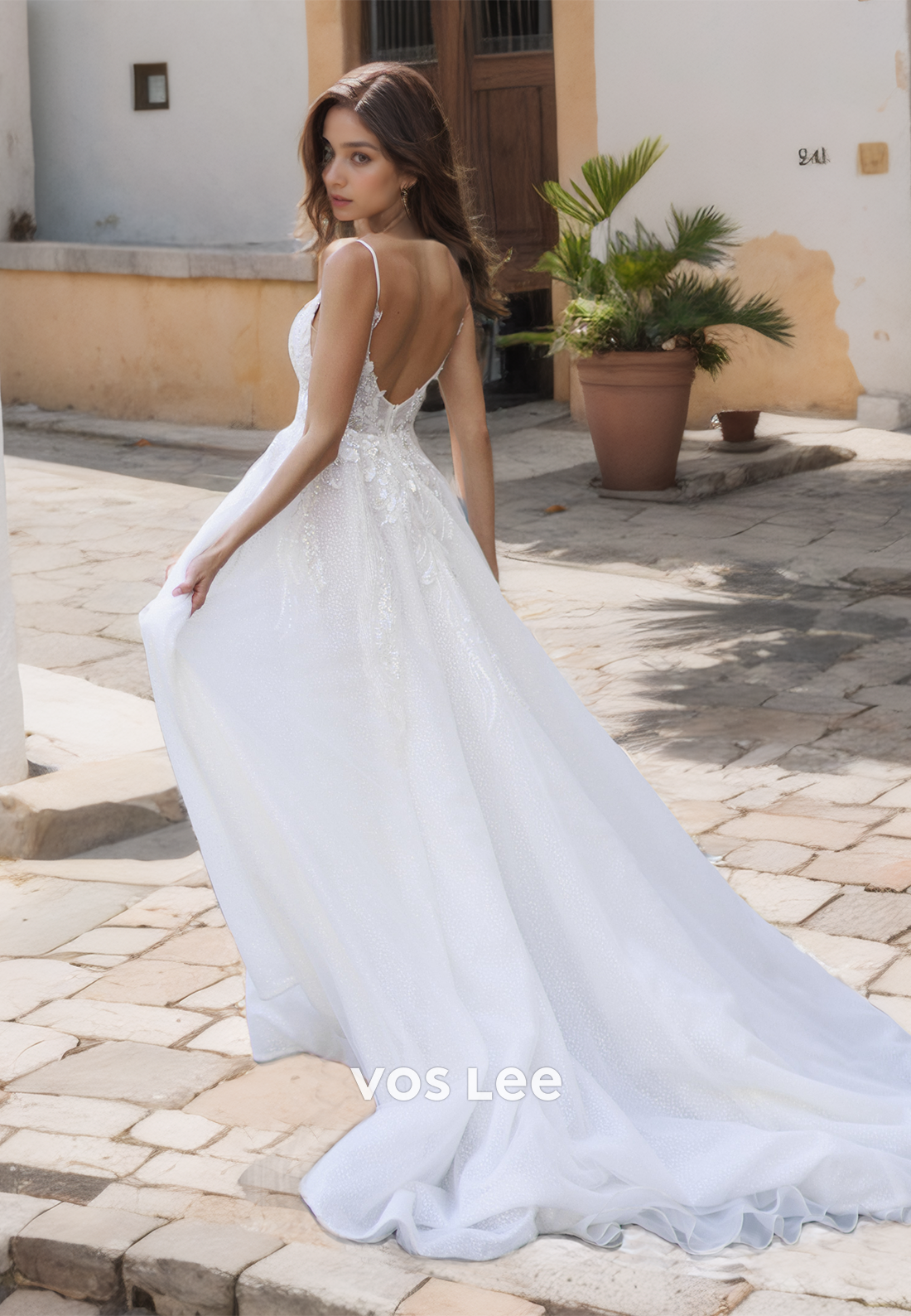 A-Line V Neck Spaghetti Straps Formal Bridal Dress Backless Long Train Tulle Wedding Dress