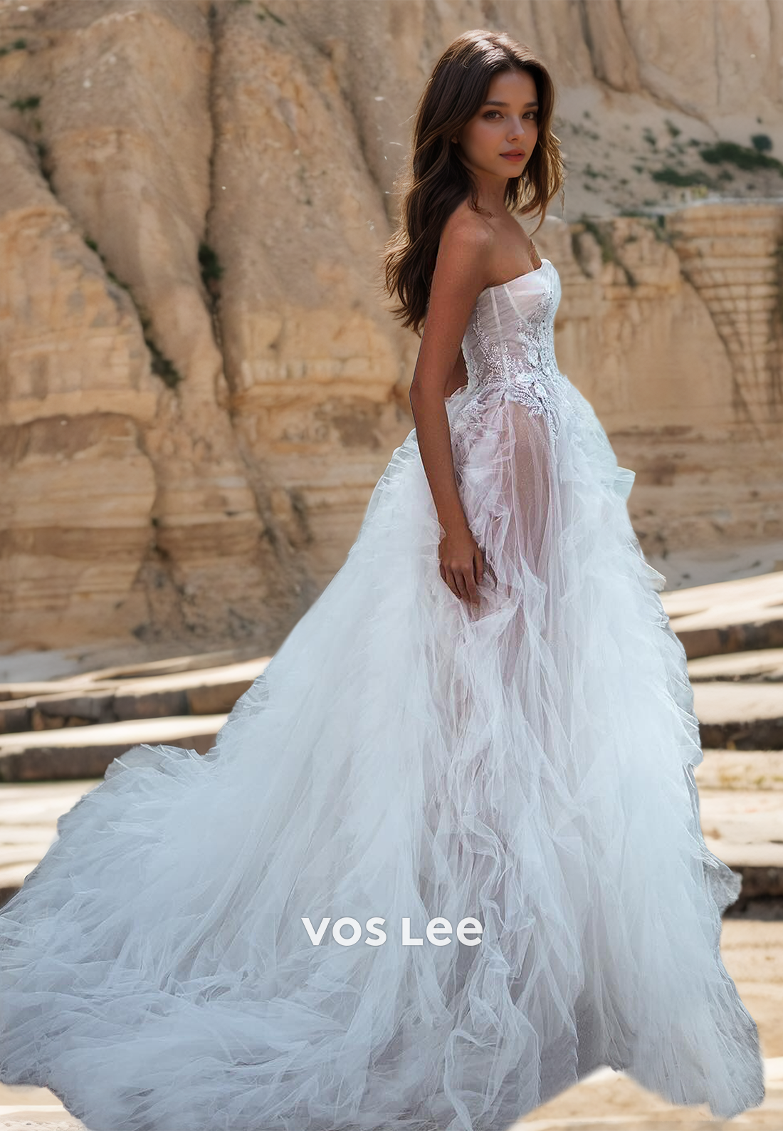 Dreamy Sleeveless A-Line Tube Top Strapless Beaded Court Train Tulle Wedding Bride Dress