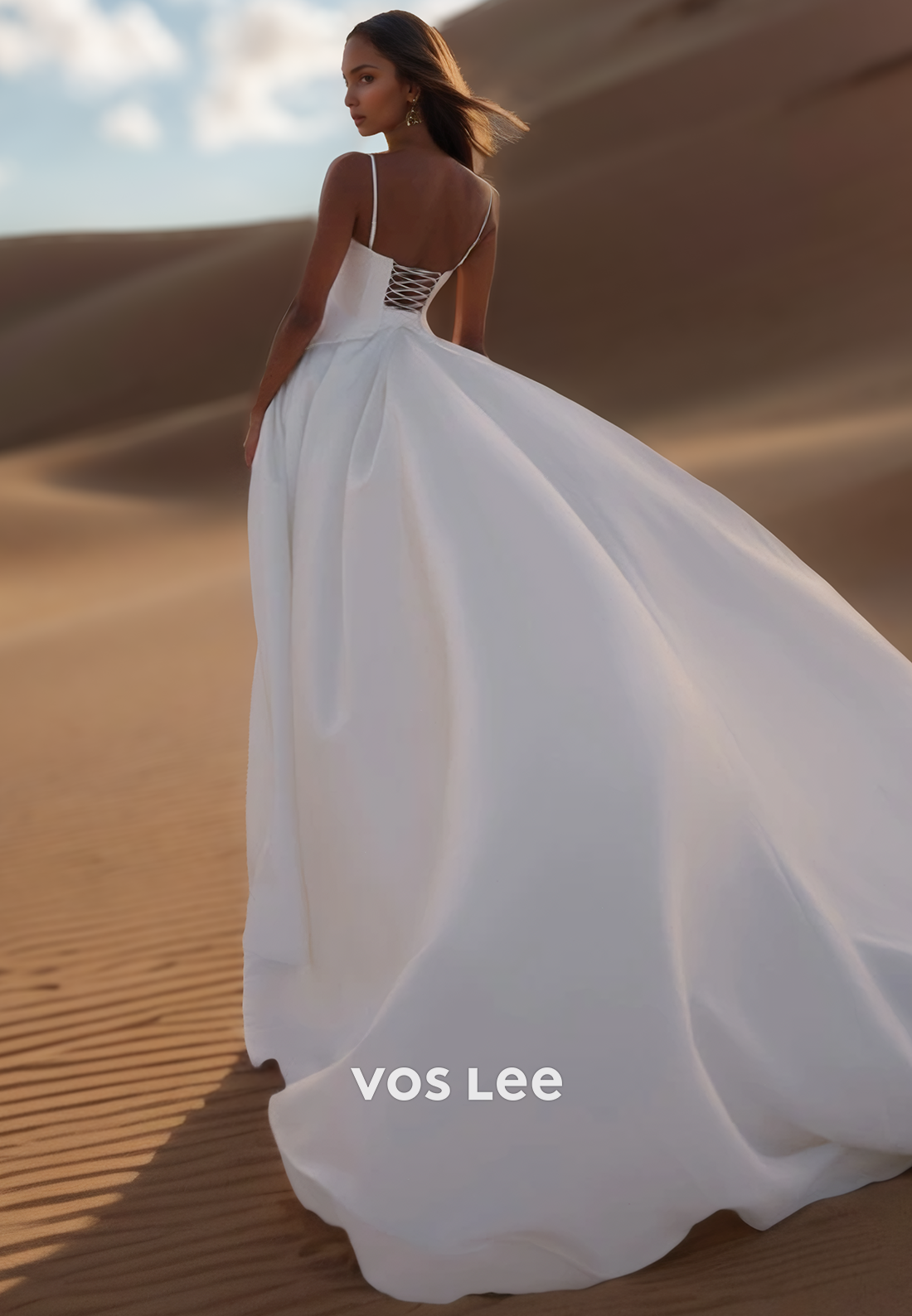 Unique Spaghetti Straps Lace Applique Beach Wedding Dresses with Court Train