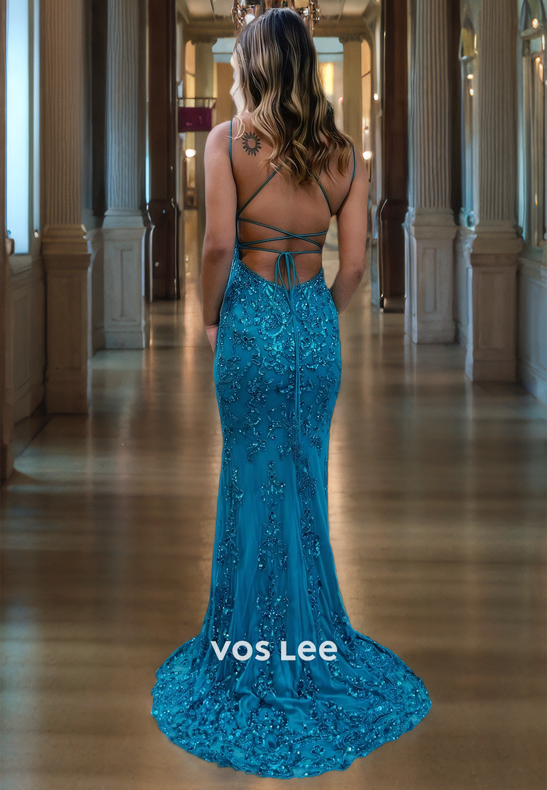 Sparkly Mermaid Lace-Up Sequined Quinceanera Dress Floor Length V-Neck Prom Gown