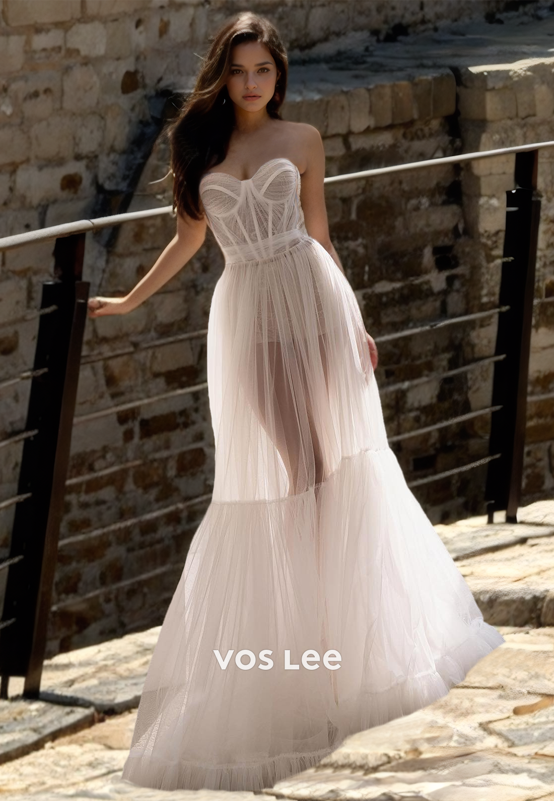 Unique Sweetheart A-Line Strapless Tulle Illusion Pleated Wedding Bride Dress