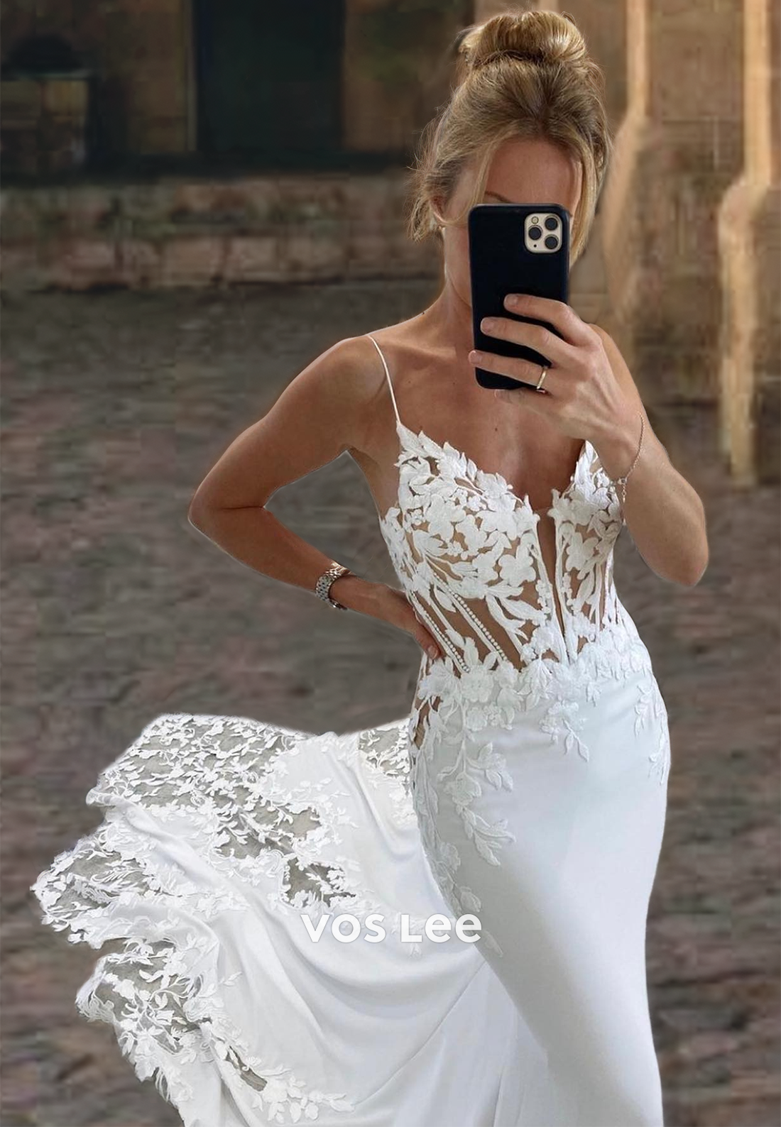 Spaghetti Straps V-Neck Mermaid Wedding Dress Long Train Lace Button Back Luxury Bride Dress