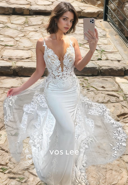 V-Neck Mermaid Lace Wedding Dress with Detached Train Gorgeous Spaghetti Straps Long Bride Dresses