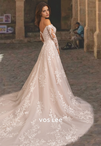 Dreamy A-Line Lace Full Sleeves Wedding Dress Sweetheart Button Back Formal Bridal Gown