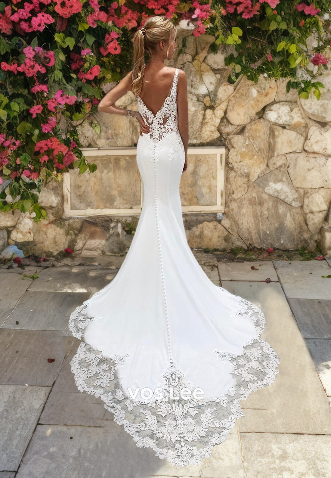 Gorgeous Sheath Deep V Neck Illusion Backless Court Train Beaded Lace Appliques Wedding Bride Gown