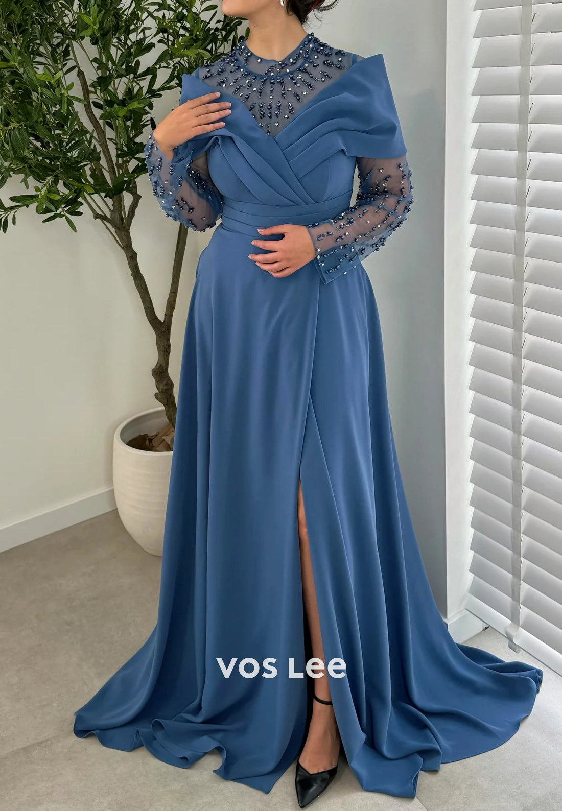 Simple & Casual A-Line Long Sleeve pleats High Neck Evening Dresses with Court Train
